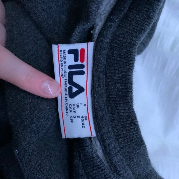 Fila crewneck! - Picture 2 of 3